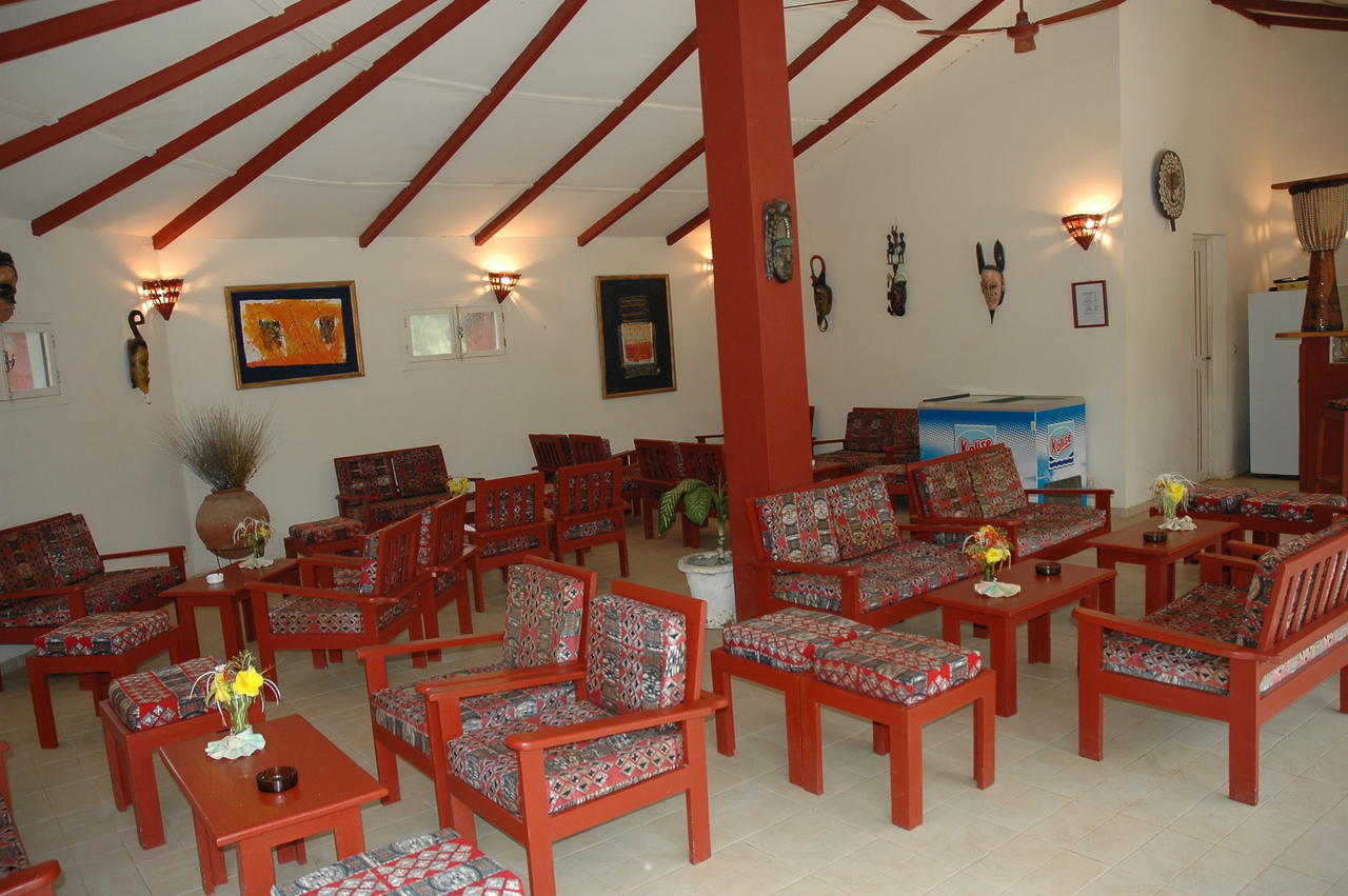 Diamarek Hotel Sur La Plage Saint-Louis Bagian luar foto
