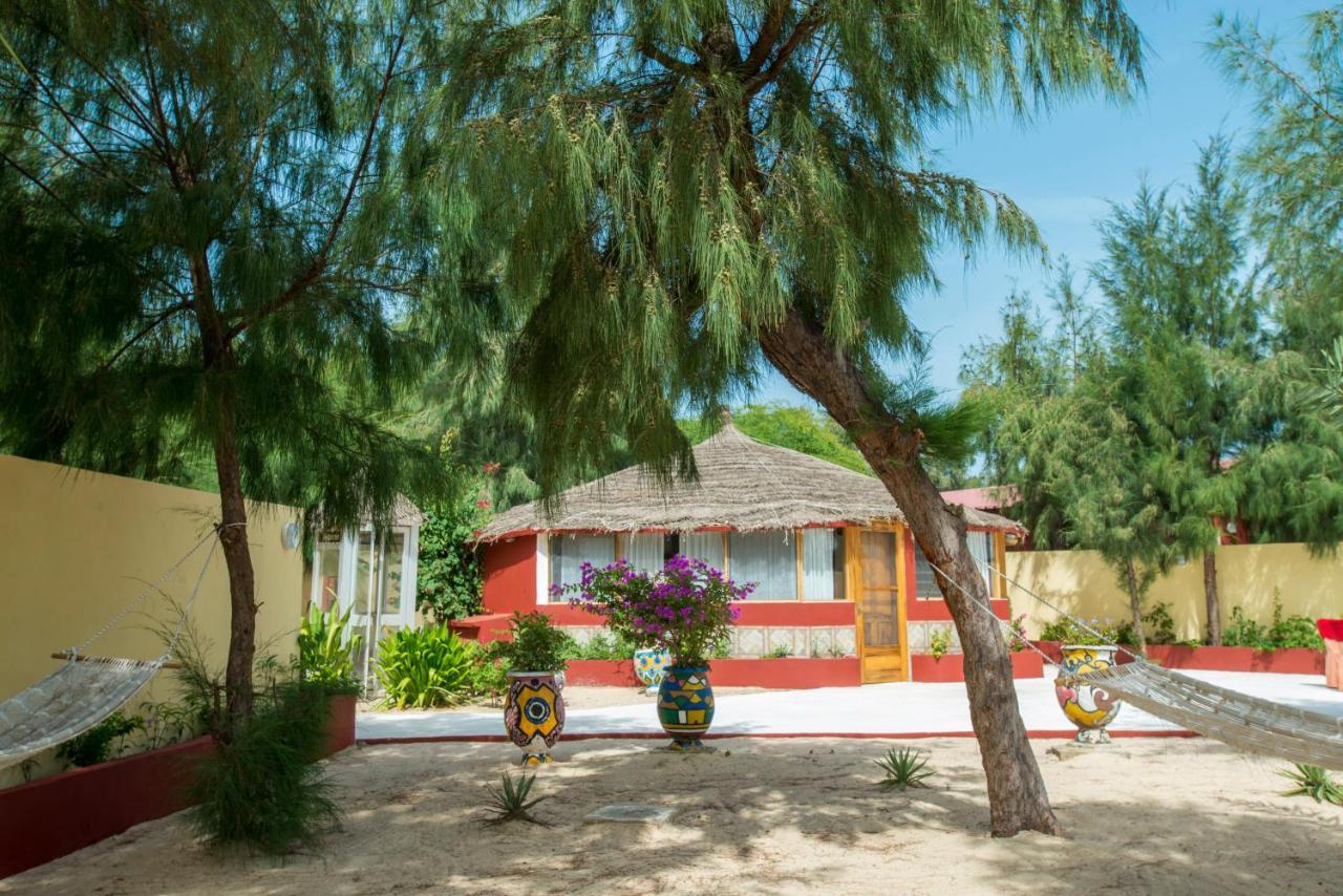 Diamarek Hotel Sur La Plage Saint-Louis Bagian luar foto